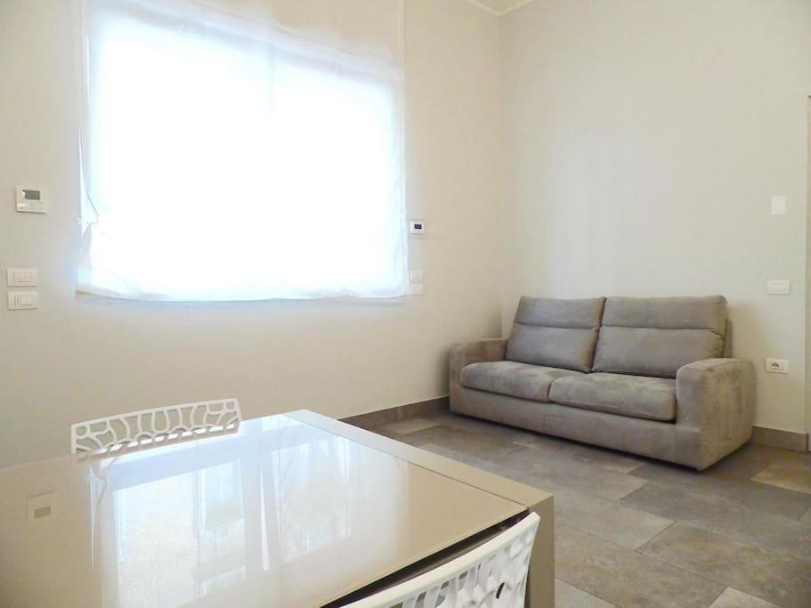 Isola Apartment Pastrengo Милан Экстерьер фото