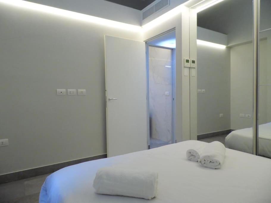 Isola Apartment Pastrengo Милан Экстерьер фото