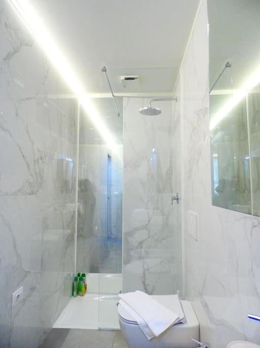 Isola Apartment Pastrengo Милан Экстерьер фото