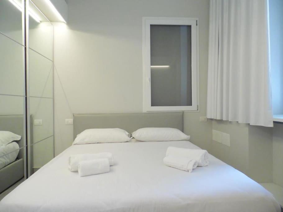 Isola Apartment Pastrengo Милан Экстерьер фото